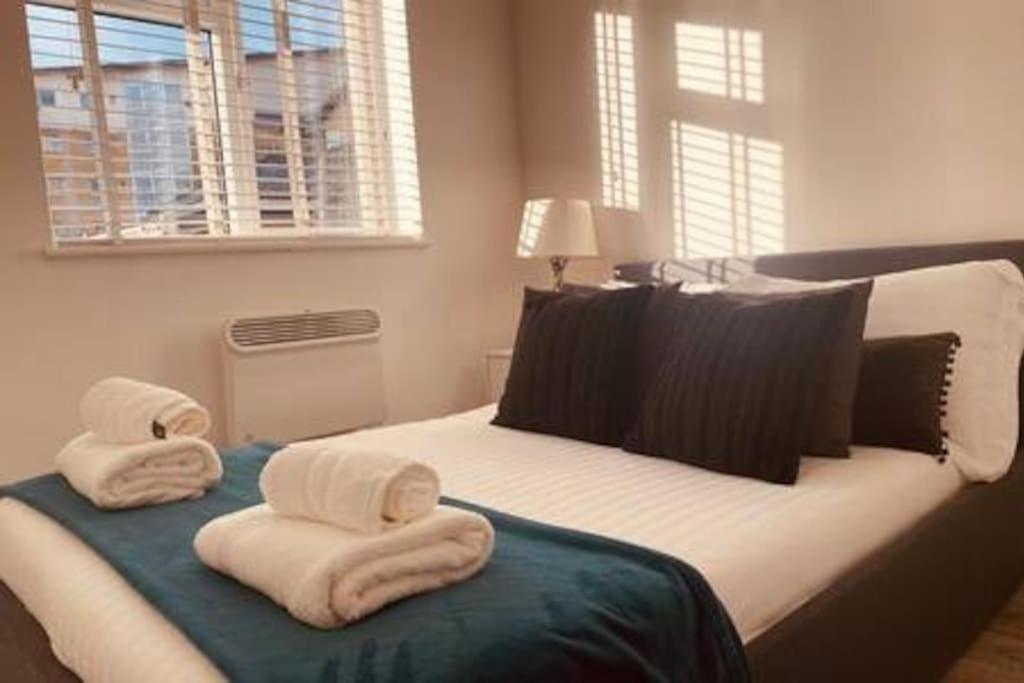 Appartamento Modern 1 Bed Flat In Hackney With Parking Londra