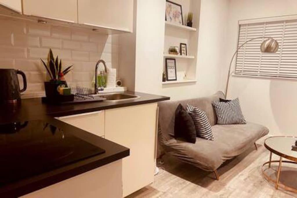 Appartamento Modern 1 Bed Flat In Hackney With Parking Londra